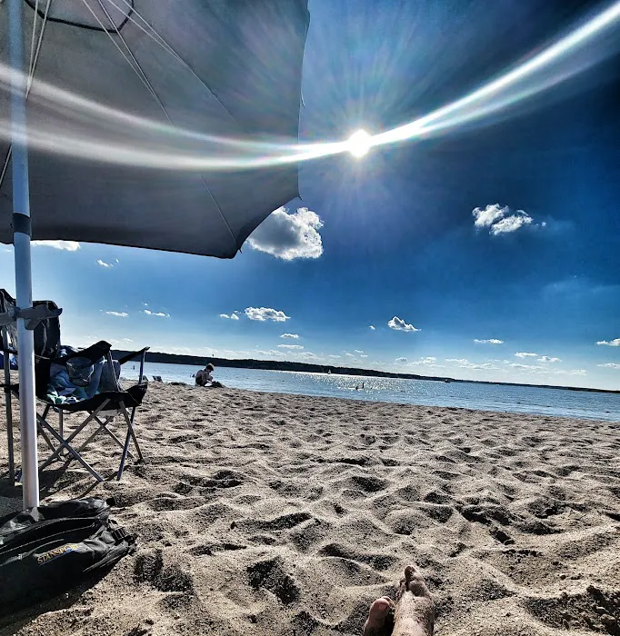 Oak Grove Beach Picture 9