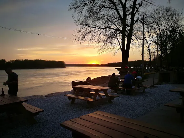 Cooper's Landing Riverside Resort & Marina Picture 6