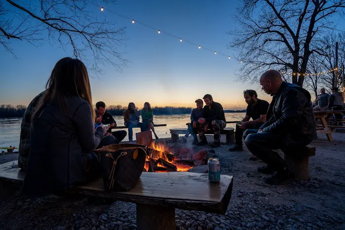 Cooper's Landing Riverside Resort & Marina Picture 1