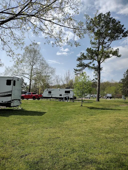 Bennett Spring State Park Campground Picture 8