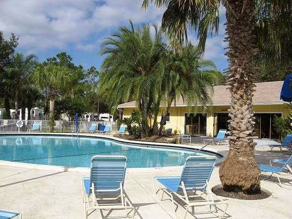 Encore Sunshine Travel Picture 4