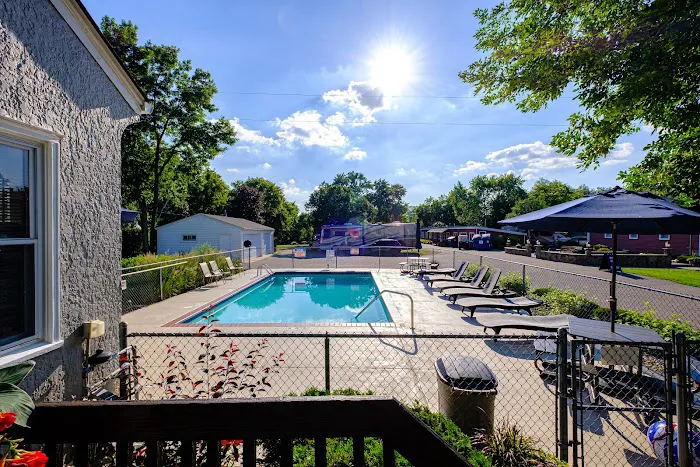 Town & Country RV Park and Campground Picture 9