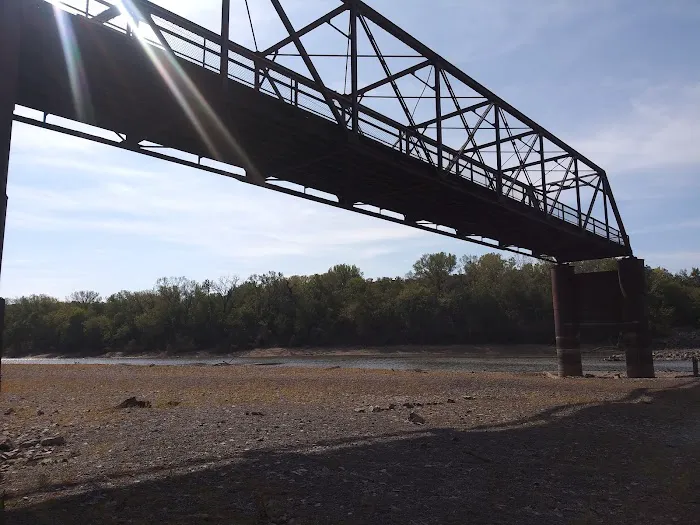 Ivan's Recreation Area Picture 6