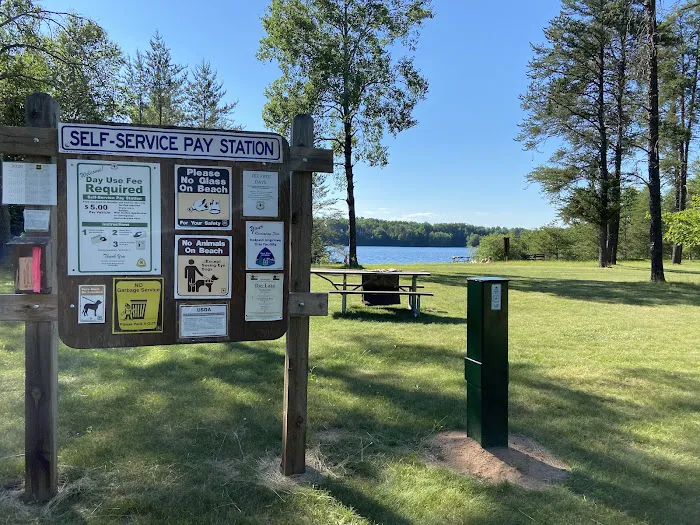 Day Lake Campground Picture 3