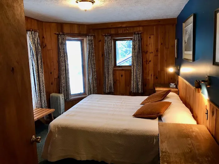 Teal Lake Rentals Picture 6