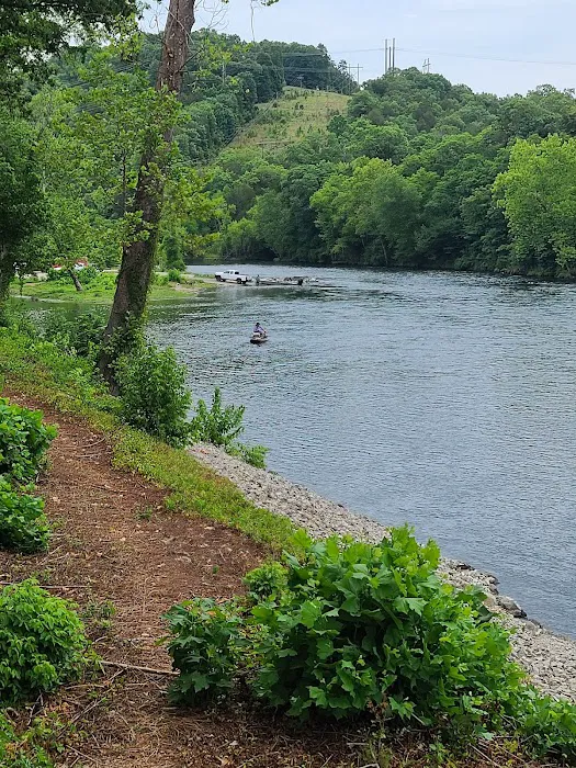 Dam-Quarry Campground Picture 2