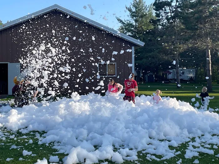 Rivers Edge Campground - Birchwood Picture 5