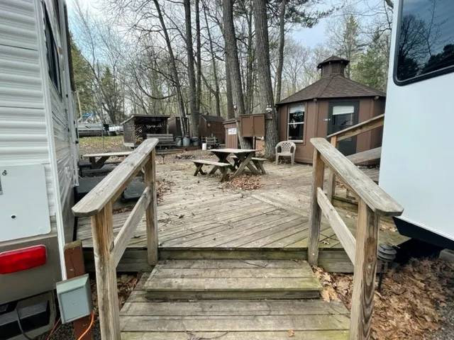 Lincolnwood Resort & Bar Picture 1