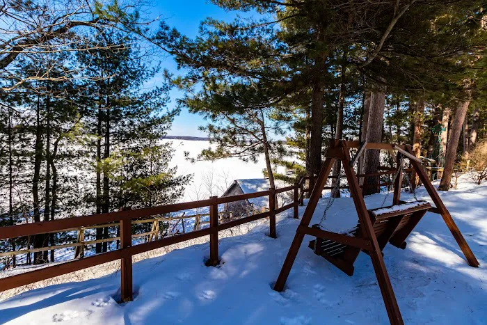 Lincolnwood Resort & Bar Picture 9