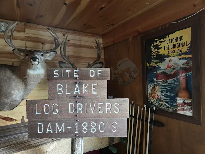 Sherrard's Resort (Luke's Sunny Saloon) Picture 3