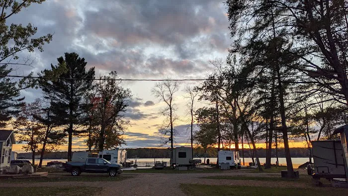 Sunset Cove Resort & Campground Picture 5