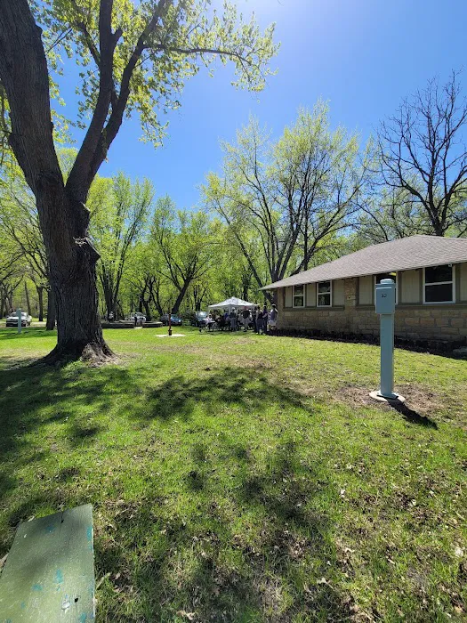 Madelia Campground at Watona Park Picture 3