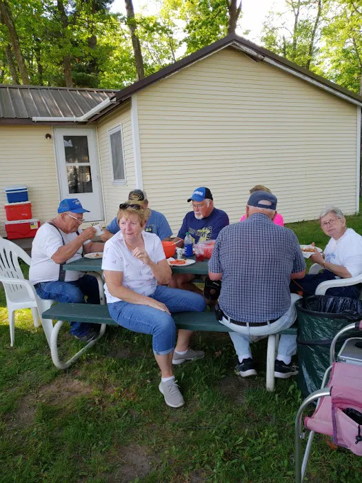 Sand Lake Pines Resort & Campground Picture 2