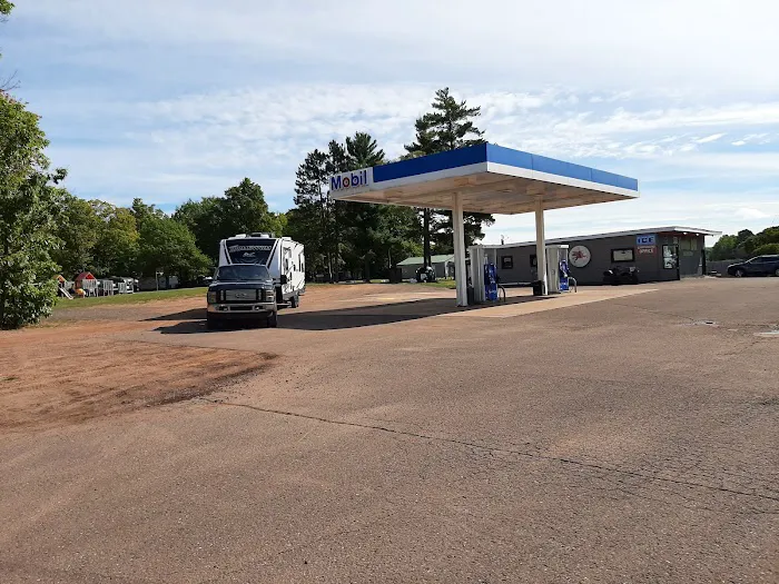 Frontier Bar & Campground Picture 3