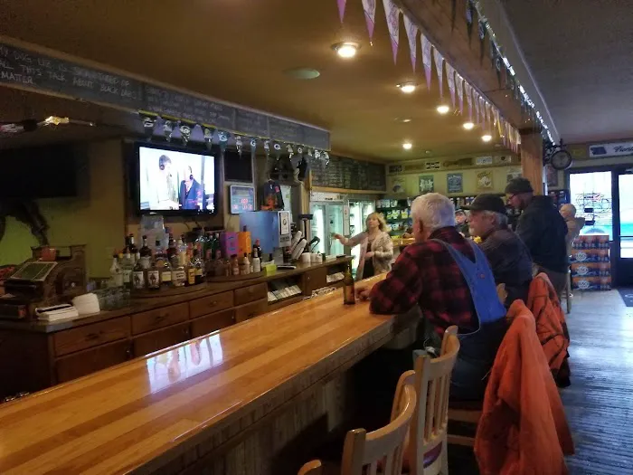 Frontier Bar & Campground Picture 8