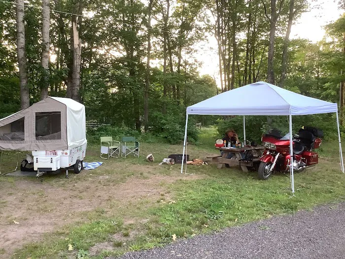 Frontier Bar & Campground Picture 6