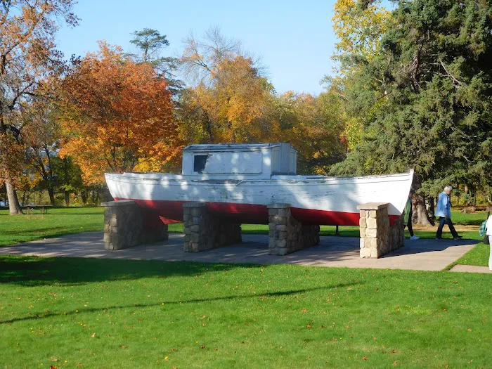 Black River Harbor Campground Picture 3