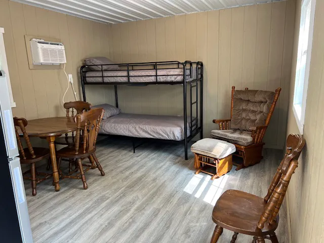 Rustic Ridge Cabins & Campground Picture 2