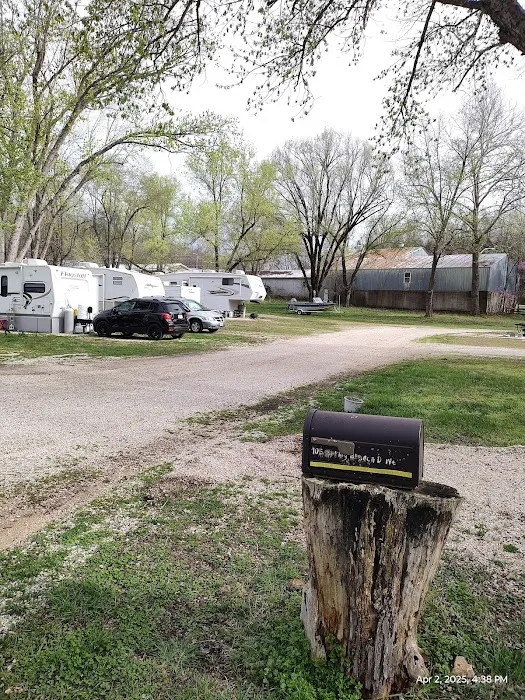 Camp Creekside Picture 3