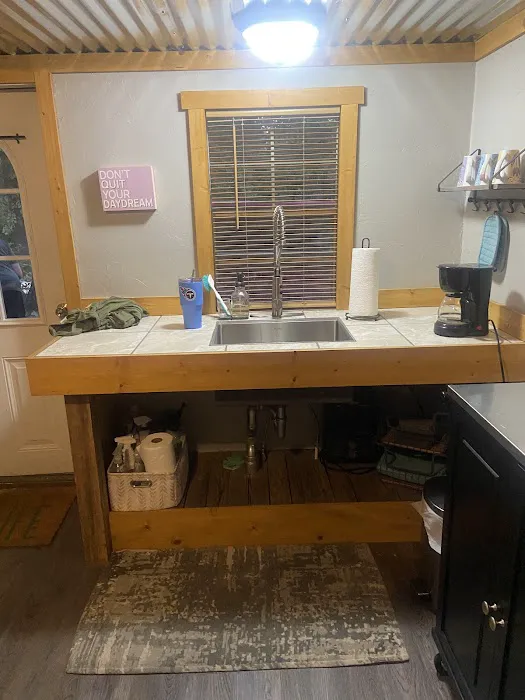 Happy Hippie Hollow Picture 2