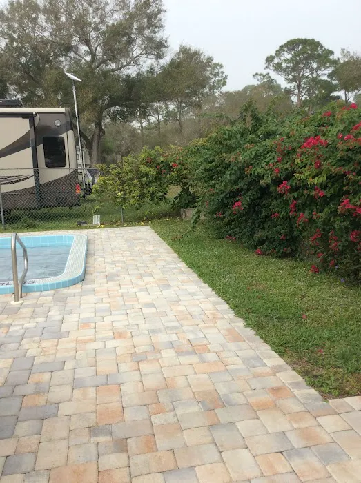 Sunnier Palms Nudist Park and Campground Picture 6