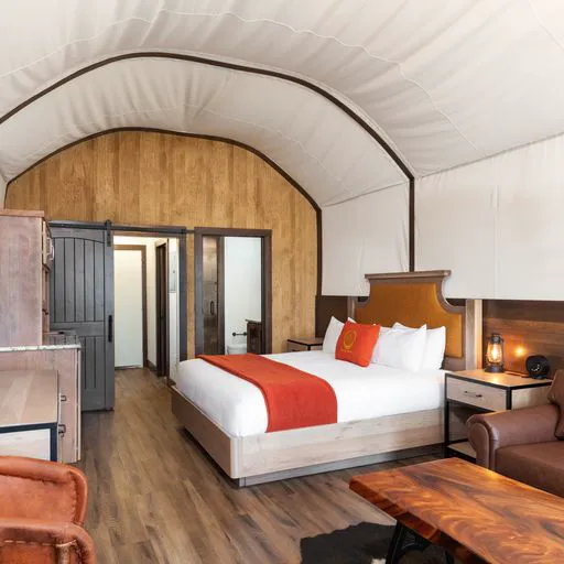 Glamping Florida, by River Ranch Picture 2