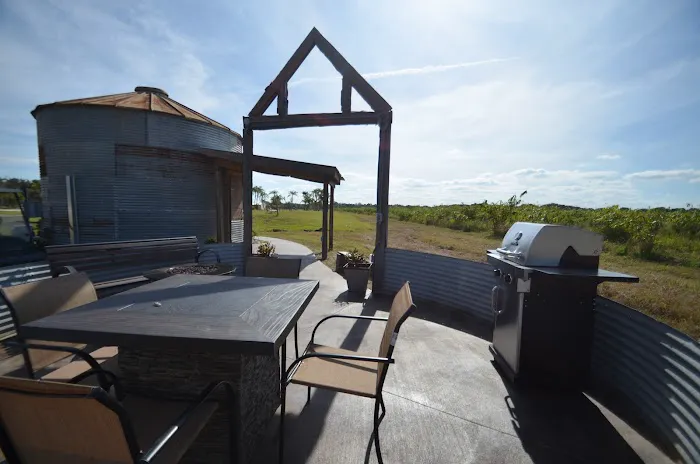 Bradenton / Hunsader Farms KOA Holiday Picture 4