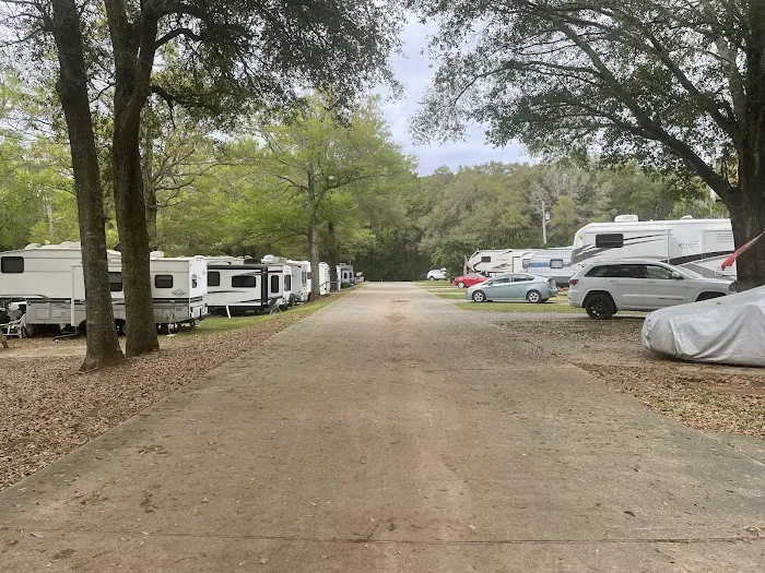 Magnolia Springs RV Hideaway Campground Picture 3