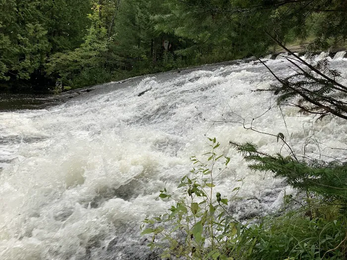Bond Falls West campground Picture 3