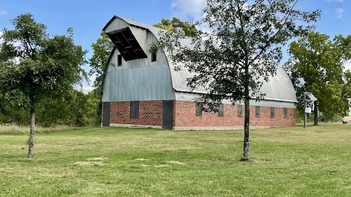 Bluestem Group Campsite - Crow Hassan Park Reserve Picture 9