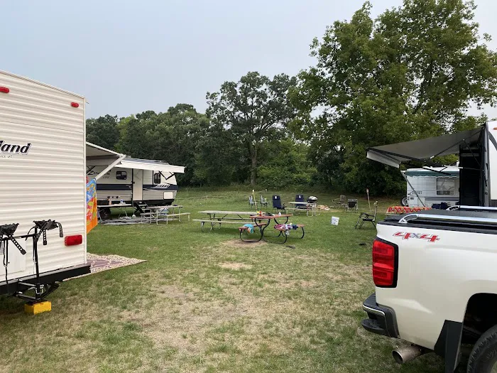 Country Camping Tent & RV Park Picture 4