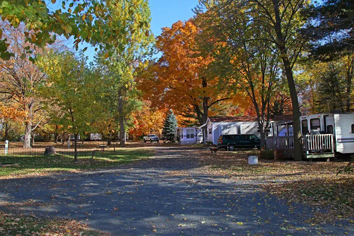 Wildwood RV Park & Campground Picture 8