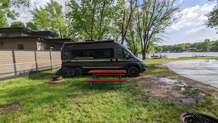 Minnewashta Campground Picture 5