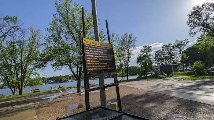 Minnewashta Campground Picture 4