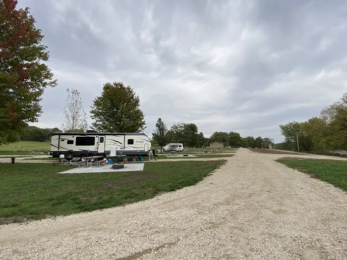 Linn Grove Dam Campground Picture 9