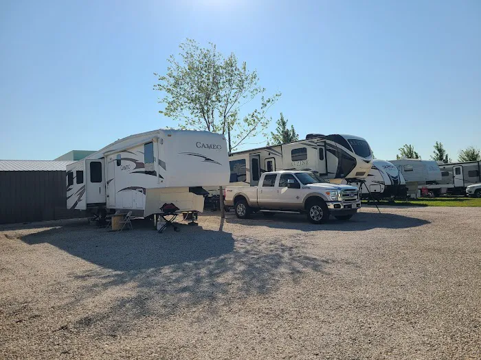 Early View RV Campground Picture 3