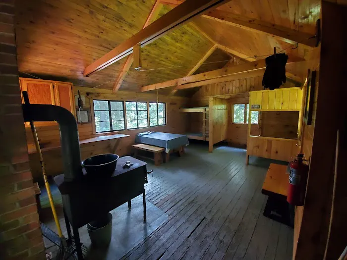 Lily Pond Cabin Picture 5