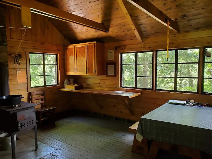 Lily Pond Cabin Picture 3