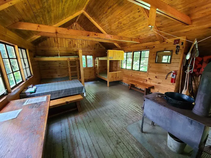 Lily Pond Cabin Picture 8