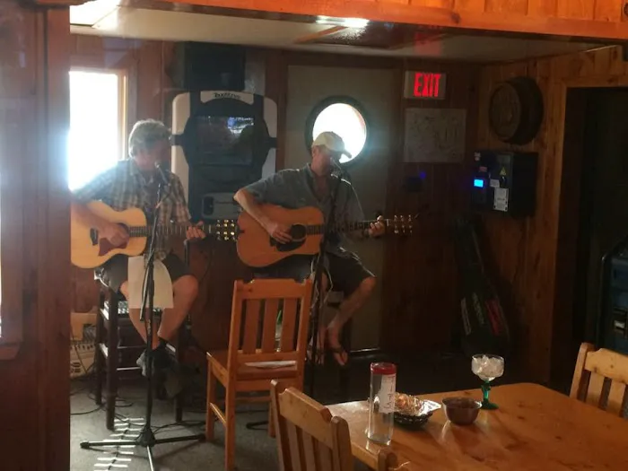 Pine Point Lodge Picture 8