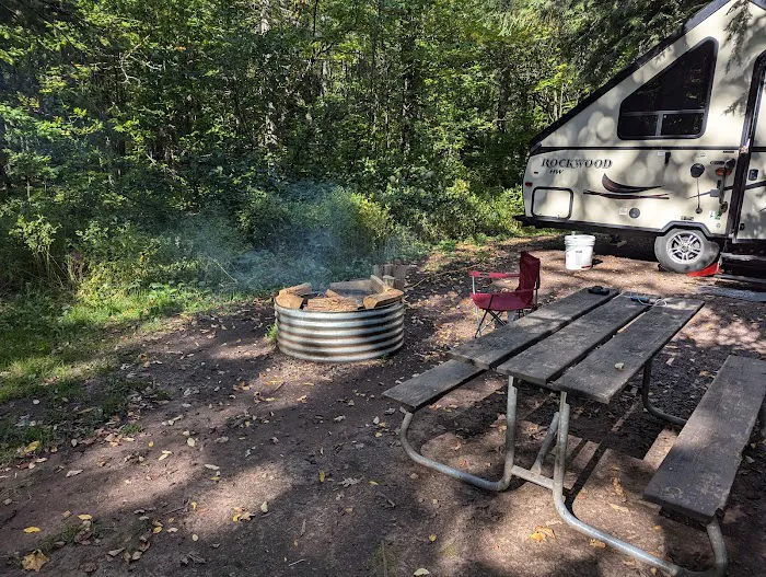 Lost Creek Outpost Campground Picture 4