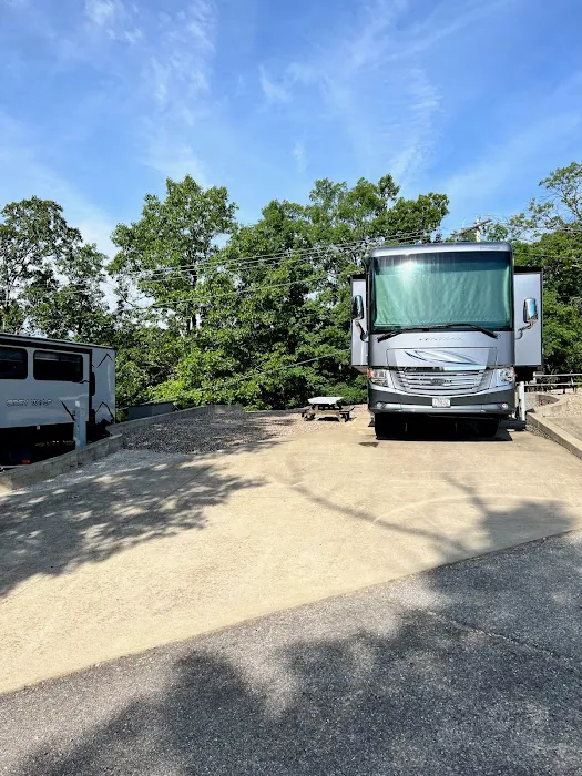 Riviera RV Resort - Lake of the Ozarks Picture 6
