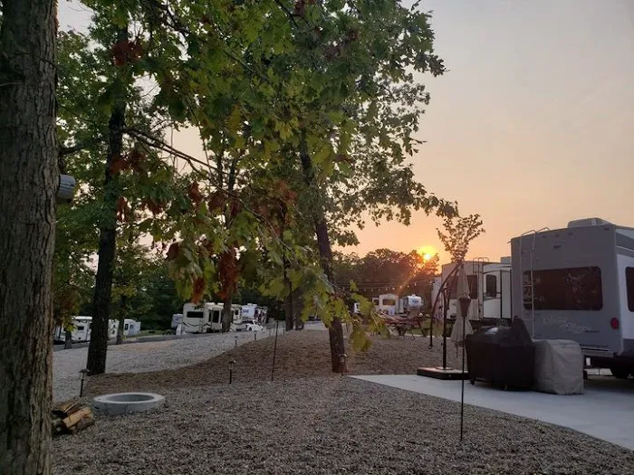 Riviera RV Resort - Lake of the Ozarks Picture 7