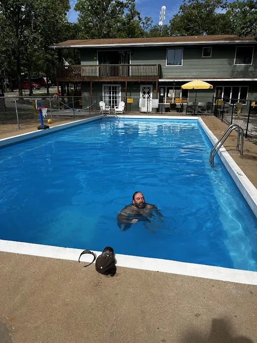 Lake of the Ozarks / Linn Creek KOA Holiday Picture 2