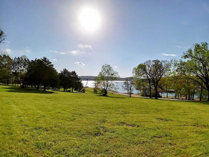 Highway 125 Park - Bull Shoals Lake Picture 6