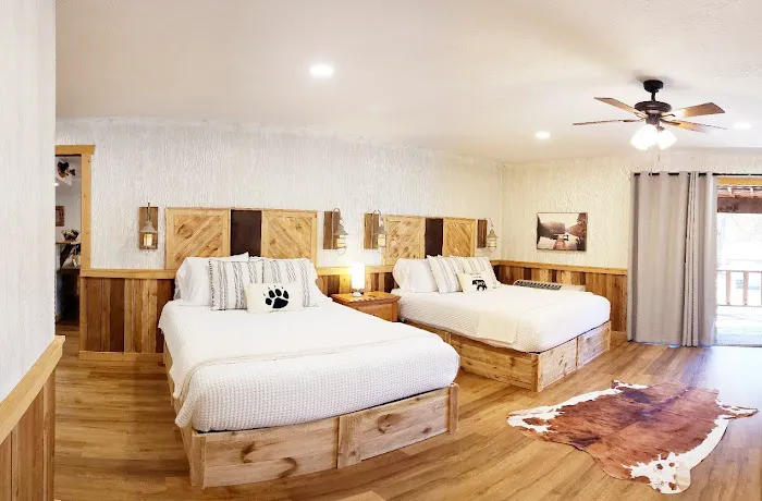 4 Bears Lodge @ Edgewater Beach Resort Picture 2