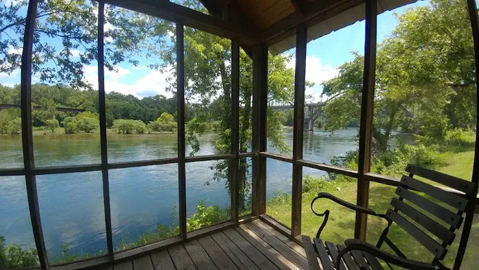 White River Campground & Cabins Picture 5