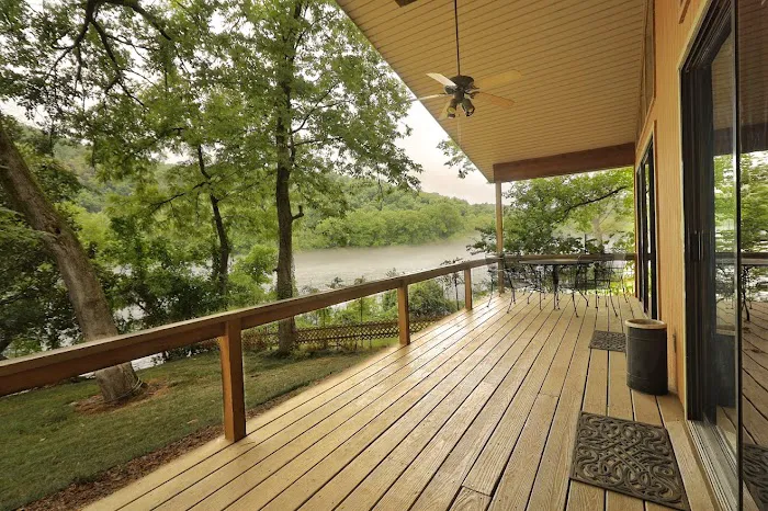 White River Cabin Rental - Cabin 5 - Newland's Lodge Picture 2