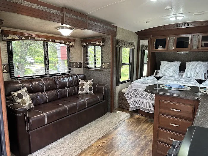 Campbell’s Camper Picture 1