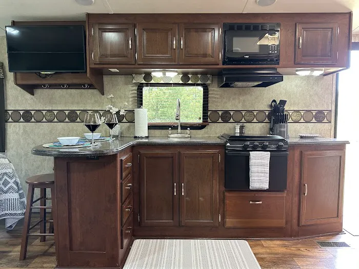 Campbell’s Camper Picture 8